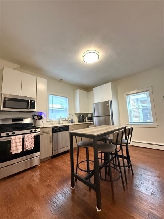 Primary Photo - 229 Charles St