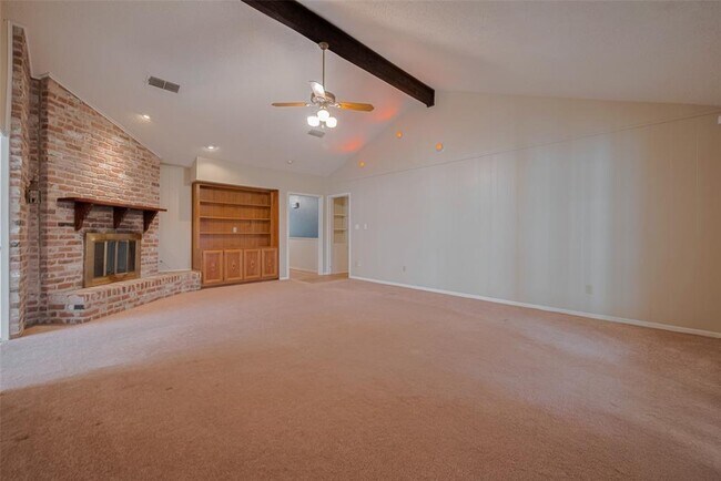 Building Photo - 15222 Torry Pines Rd