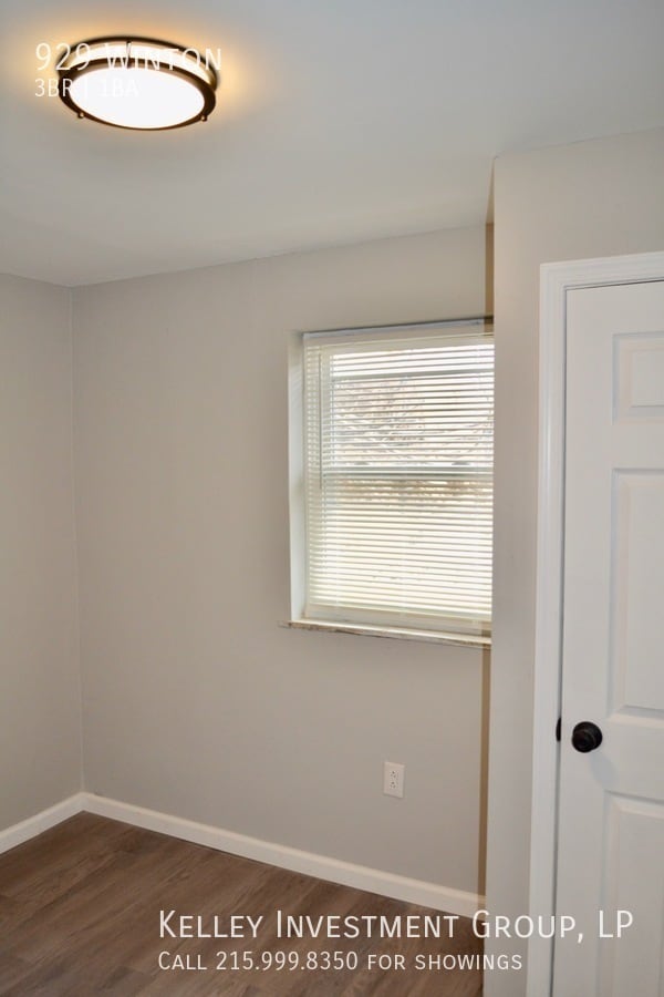 Building Photo - 929 Winton-