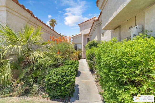 Building Photo - 29921 E Trancas Dr