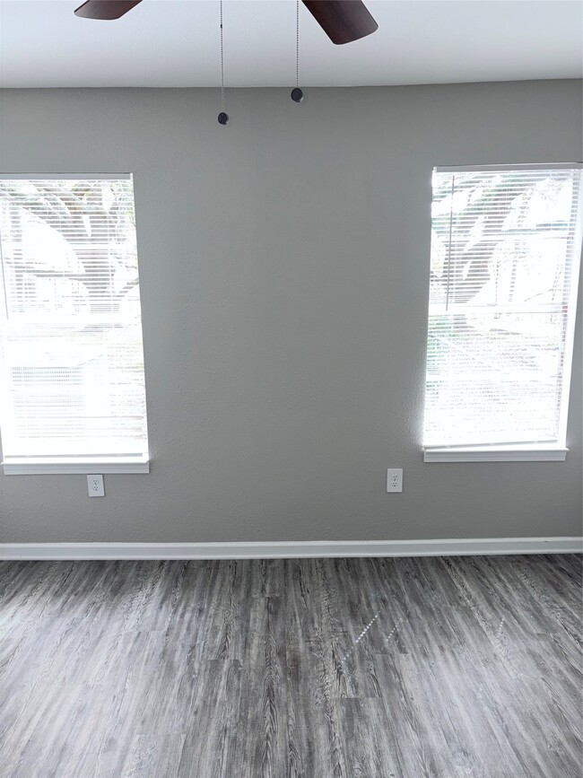 Building Photo - 3700 4th St