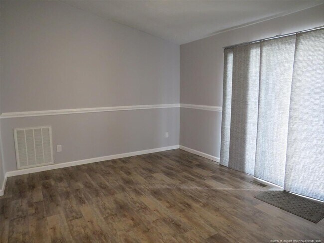 Building Photo - 760 Ashbrook Rd