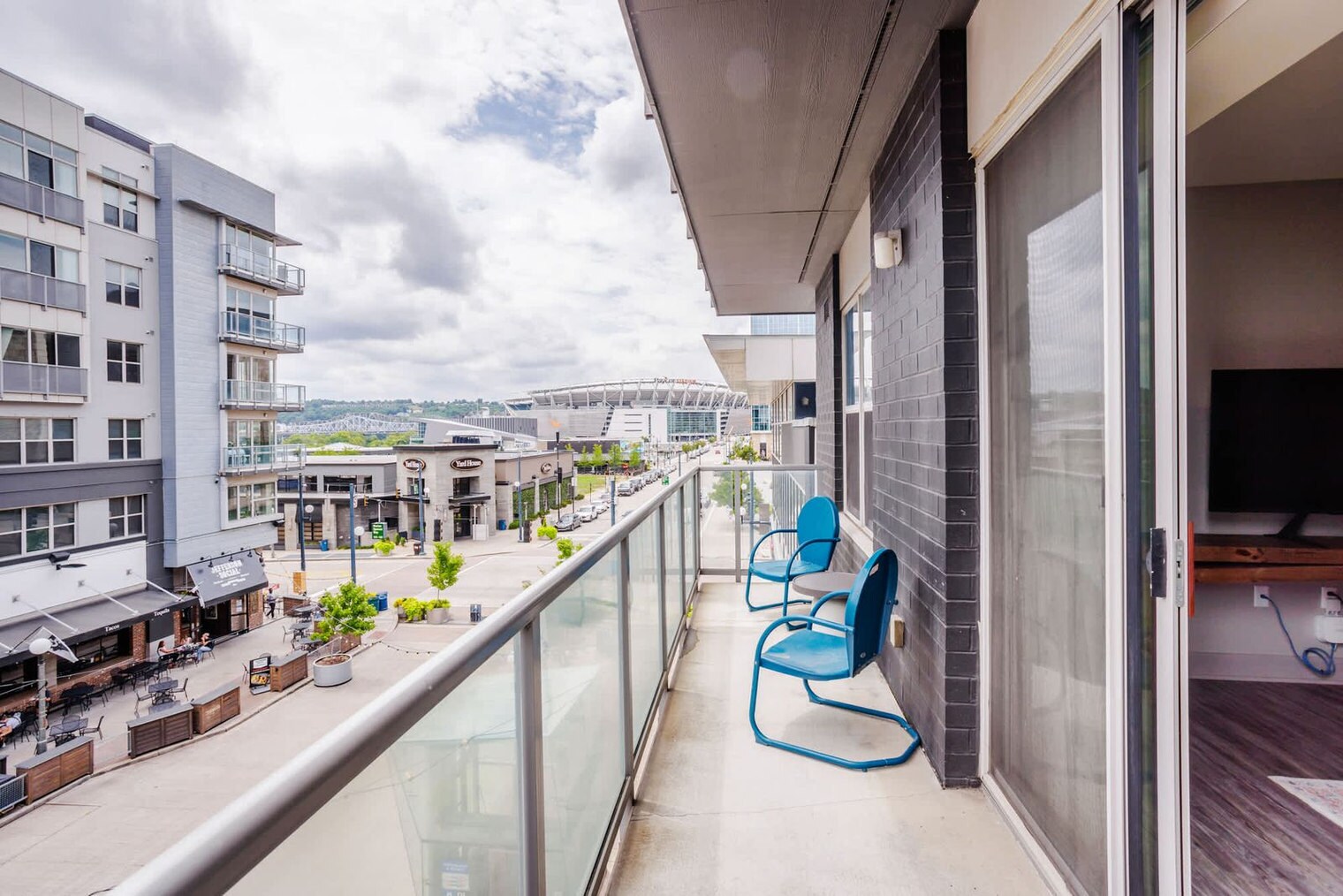 Building Photo - 121 E Freedom Way