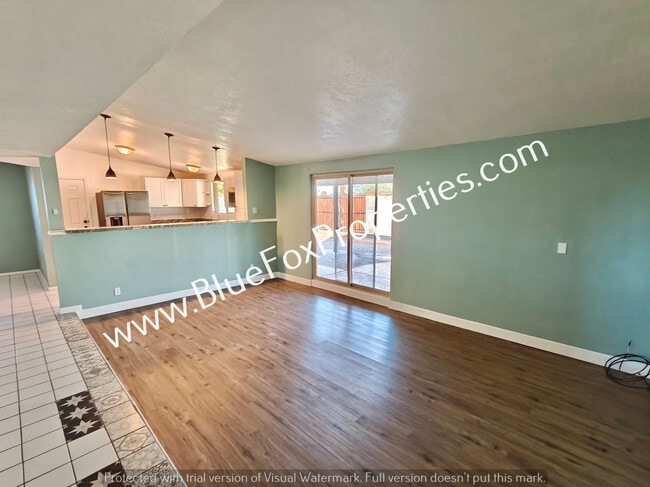 Building Photo - 3310 W Calle Toronja