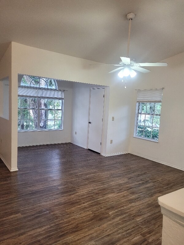 Building Photo - 1603 Columbia Arms Cir