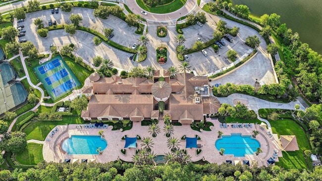 Building Photo - 279 Carina Dr