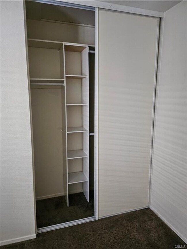 Building Photo - 291 Chaumont Cir