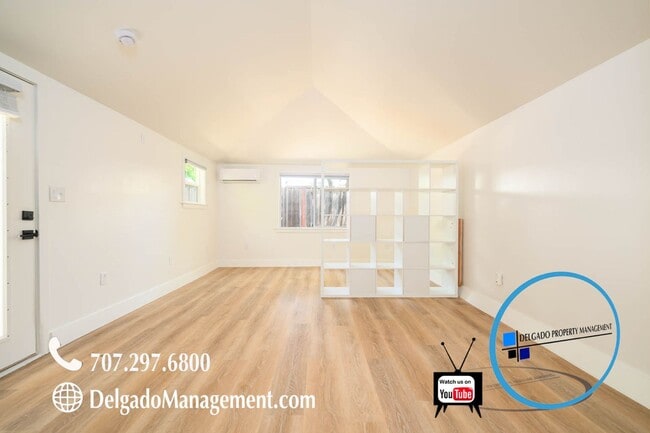 Building Photo - Benicia Studio available now!