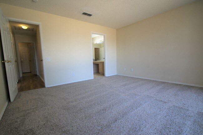 Building Photo - 3412 Derby Ct