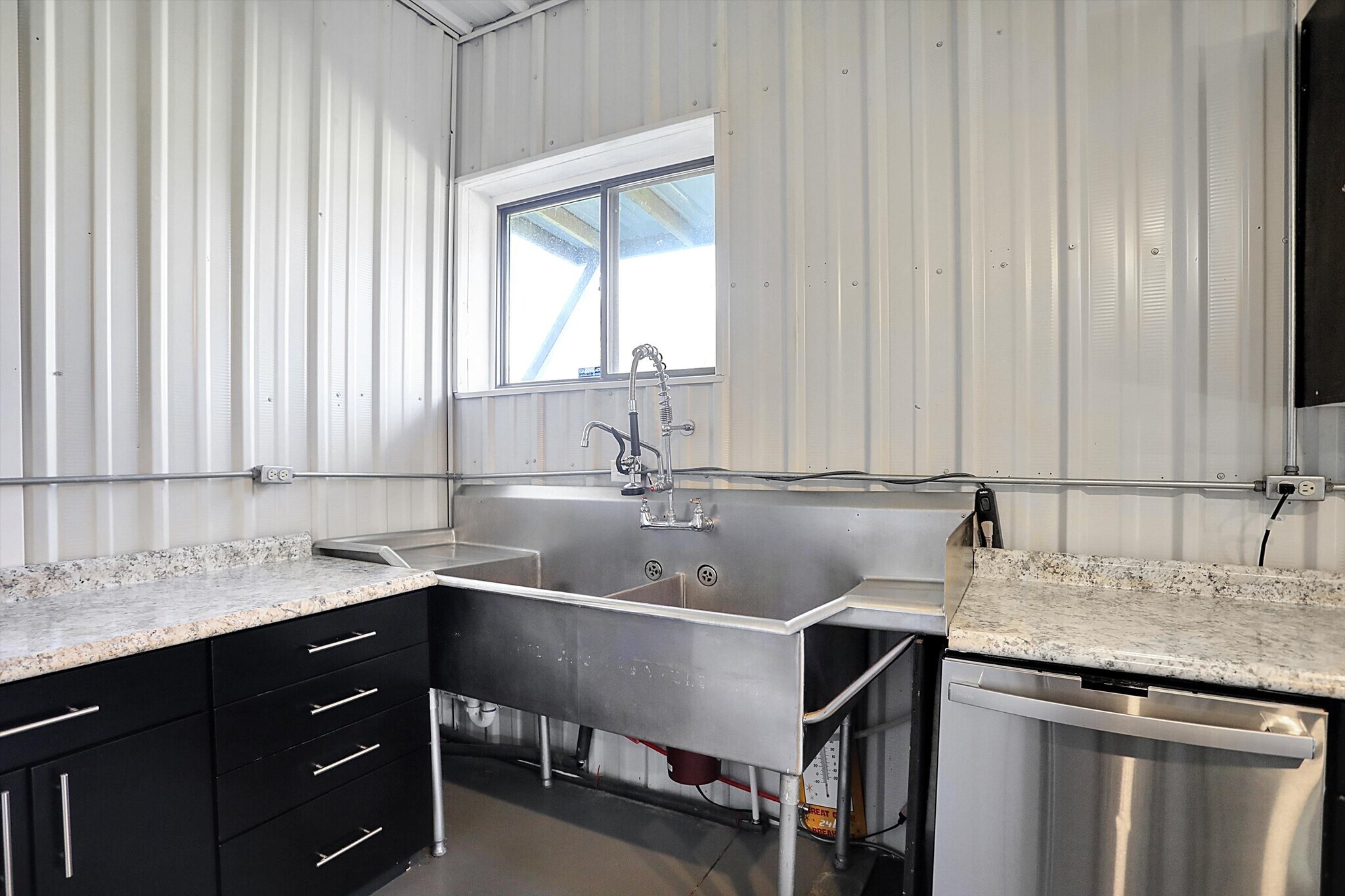 Building Photo - 940 W 1090 N