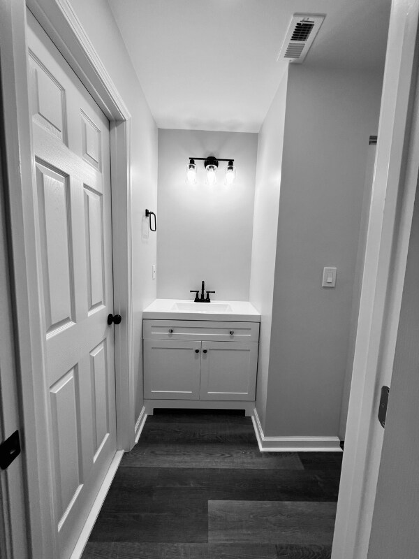 Building Photo - 313 Cabaret Ct