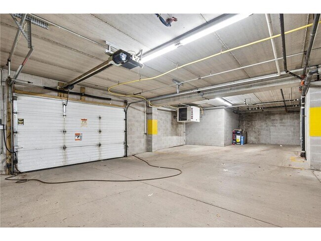 Building Photo - 2818 Aldrich Ave S