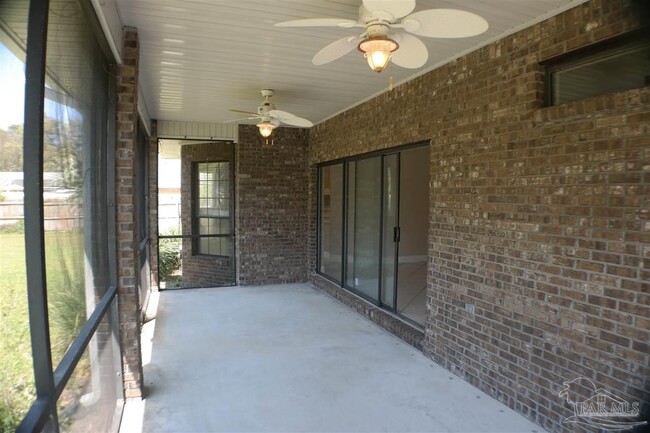 Building Photo - 2563 2nd Ct