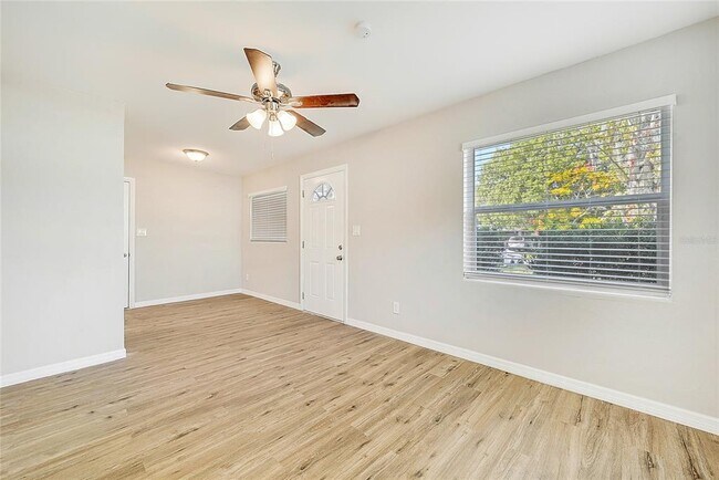 Building Photo - 5027 Kempston Dr