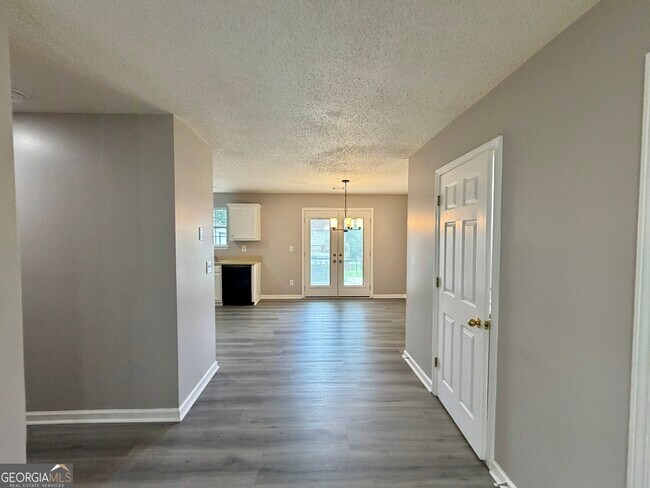 Building Photo - 3354 Waggoner Ln