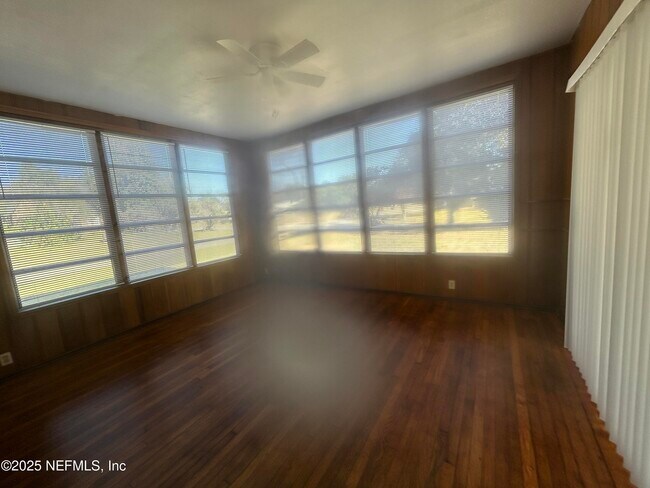 Building Photo - 5104 Palmer Ave