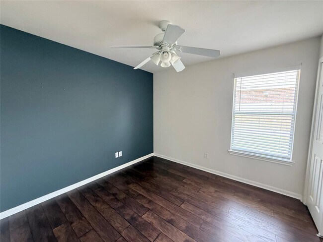 Building Photo - 428 River Crossing Trail