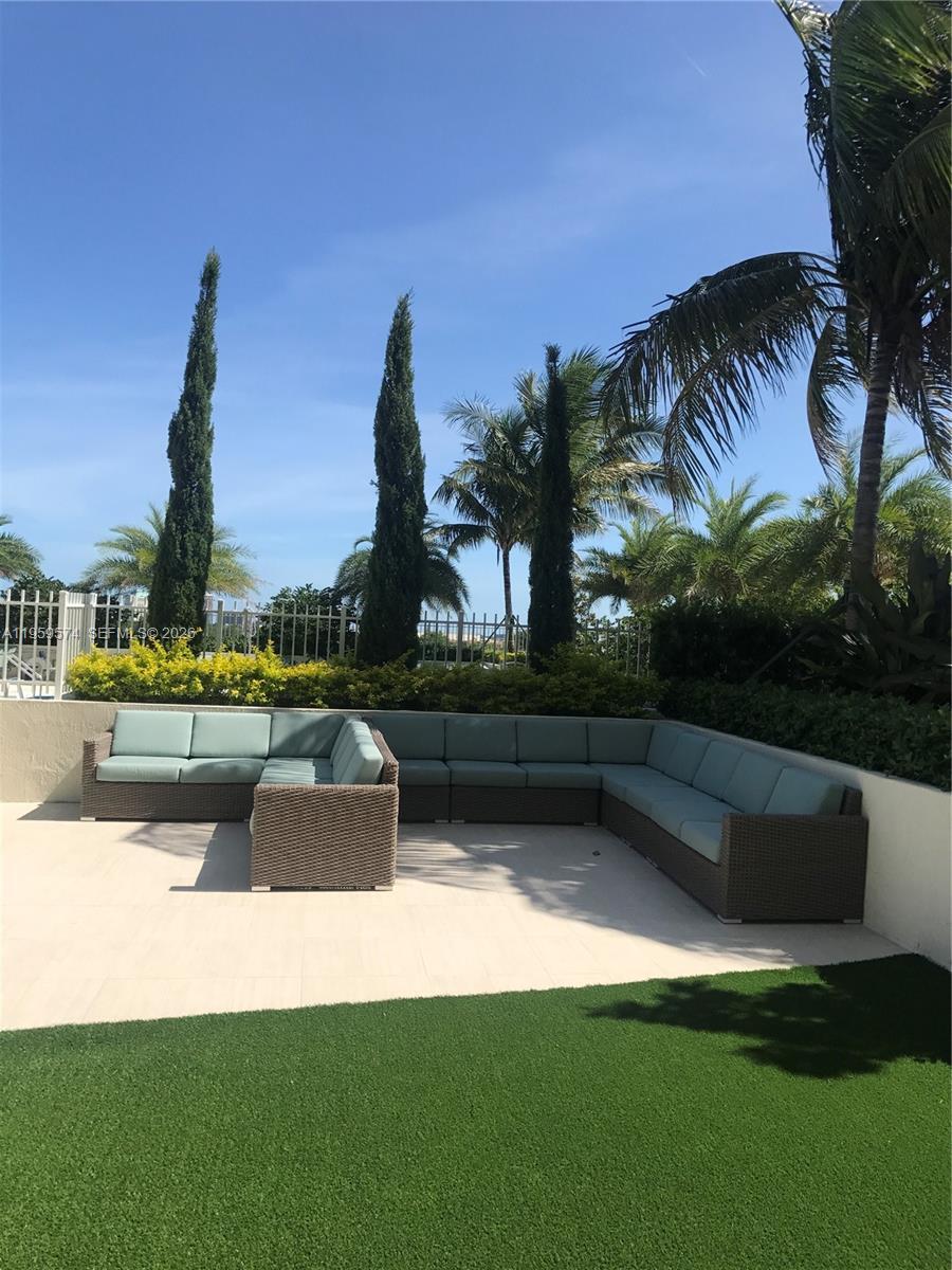 Building Photo - 3000 Coral Way