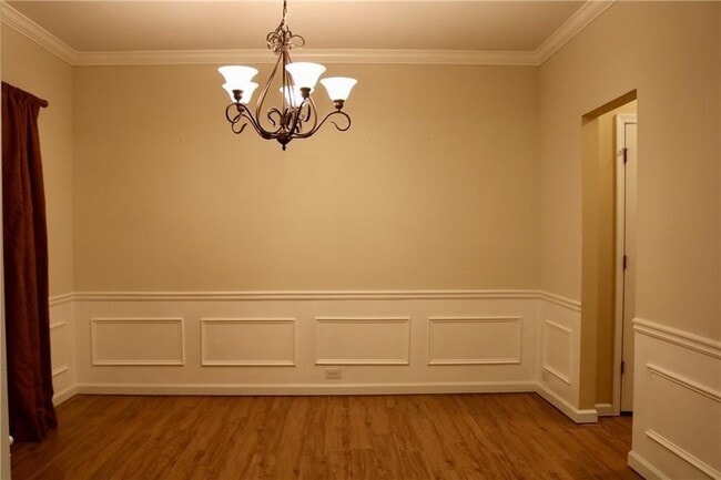 Building Photo - 607 Hidden Close