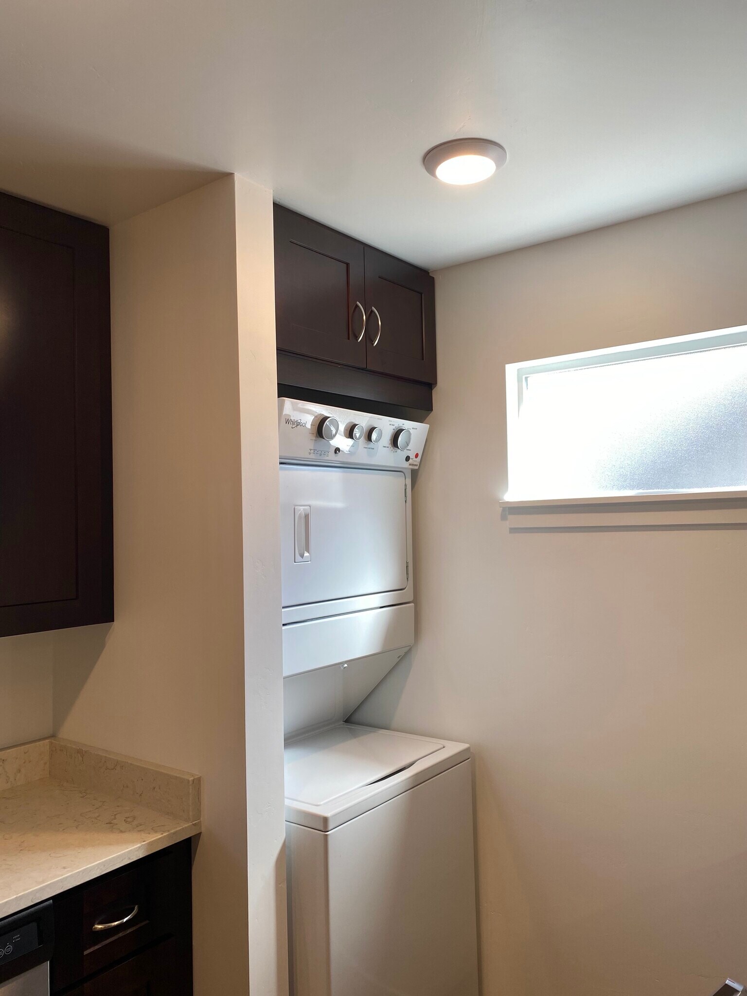 Building Photo - 1318 6th St