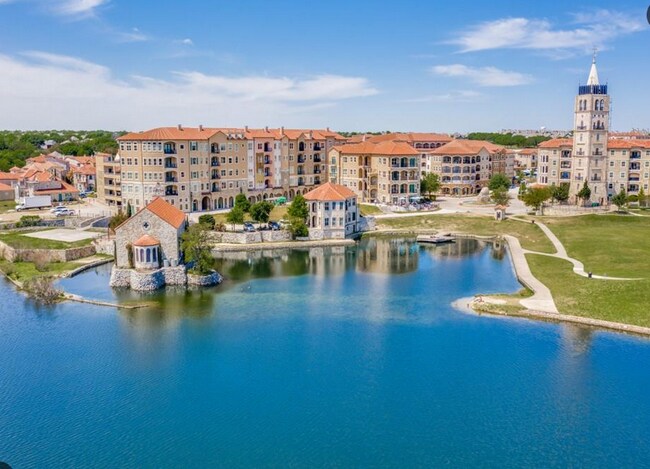 Building Photo - 6601 Mediterranean-6204