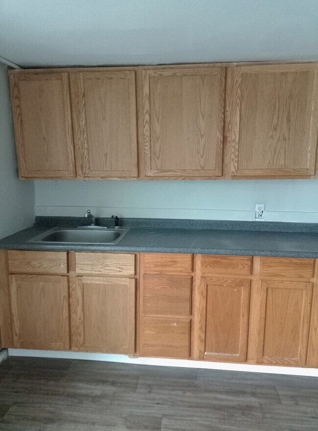 Building Photo - 214 W Jefferson St