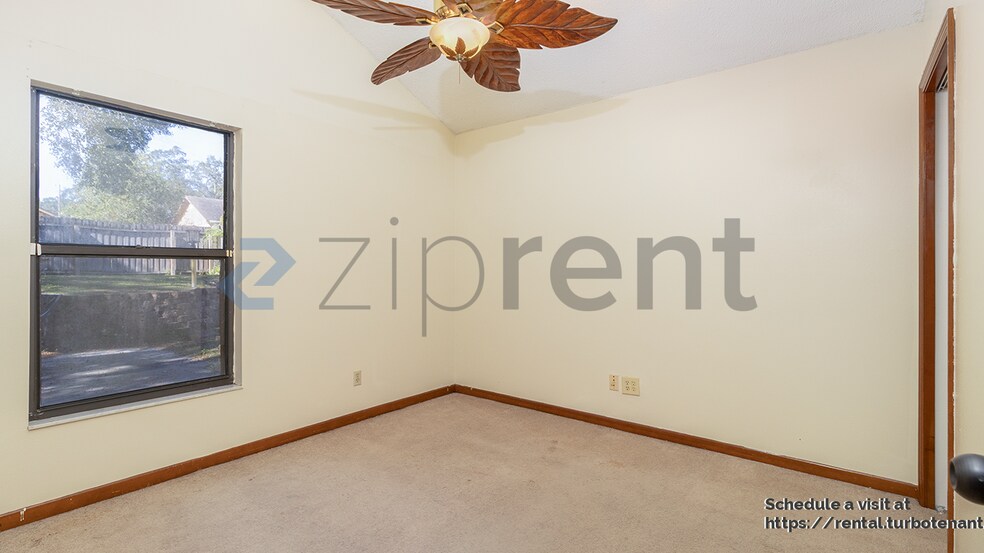 Building Photo - 5444 Lighthouse Rd