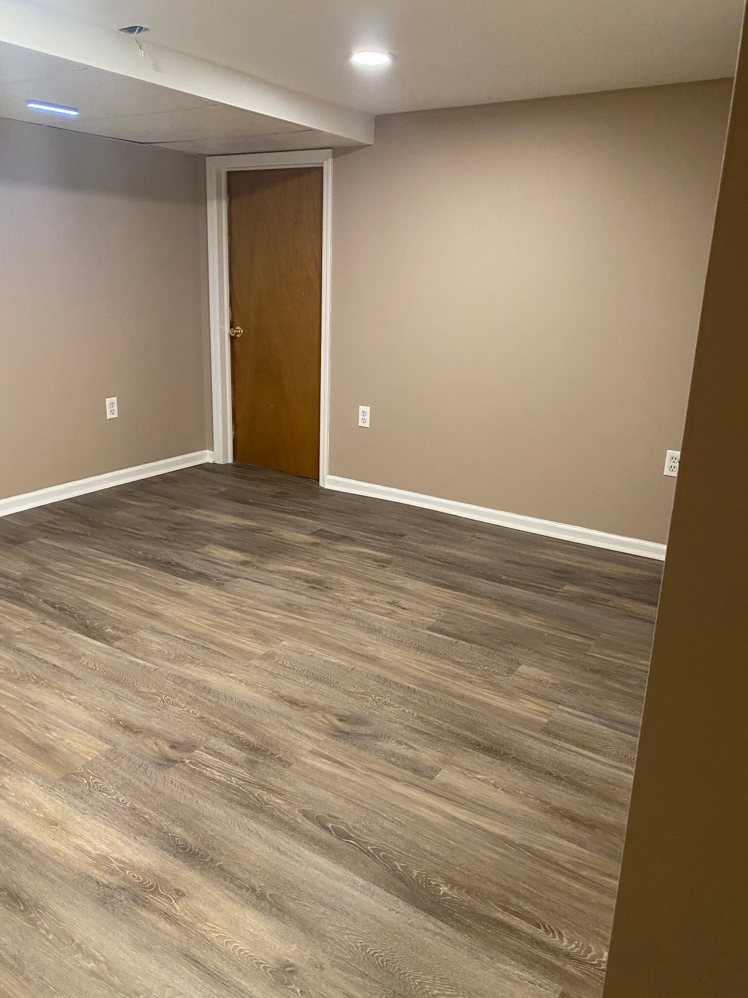 2nd additional room - 410 Franklin Ave