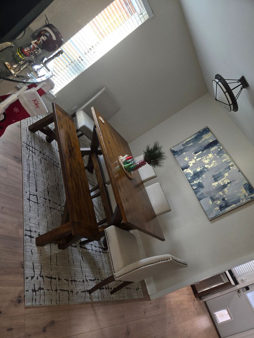 Building Photo - 7401 Sordello Dr