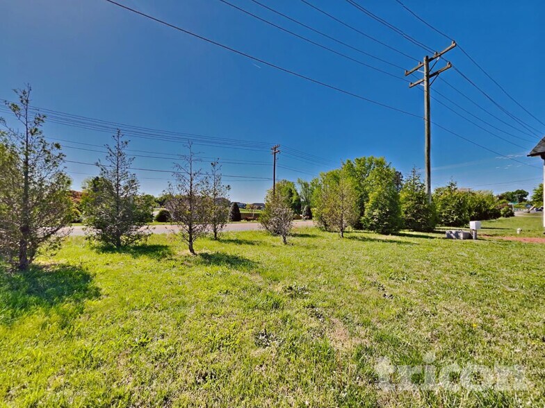 Building Photo - 2225 Bethel Church Rd