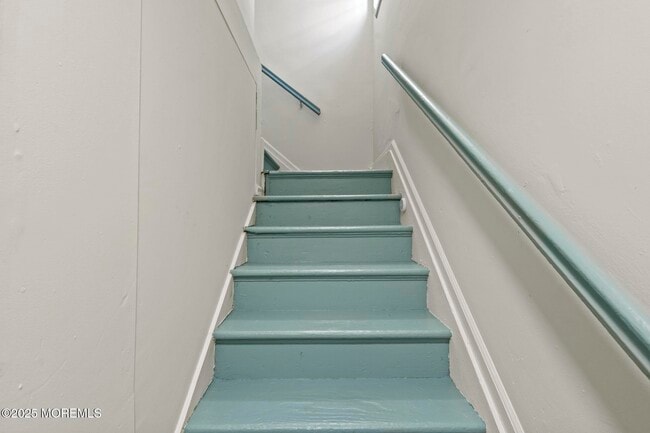 Building Photo - 1105 Emory St