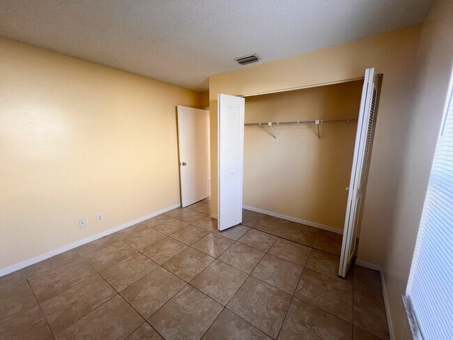 Building Photo - 3737 Mil-Lake Cir