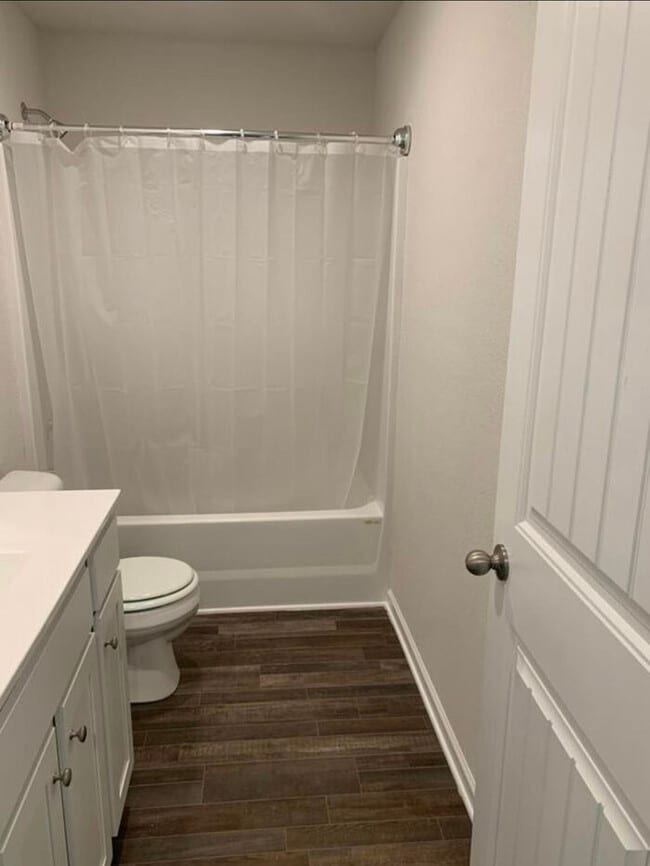Building Photo - $250 OFF ON THE SECOND MONTH RENT FOR APPR...