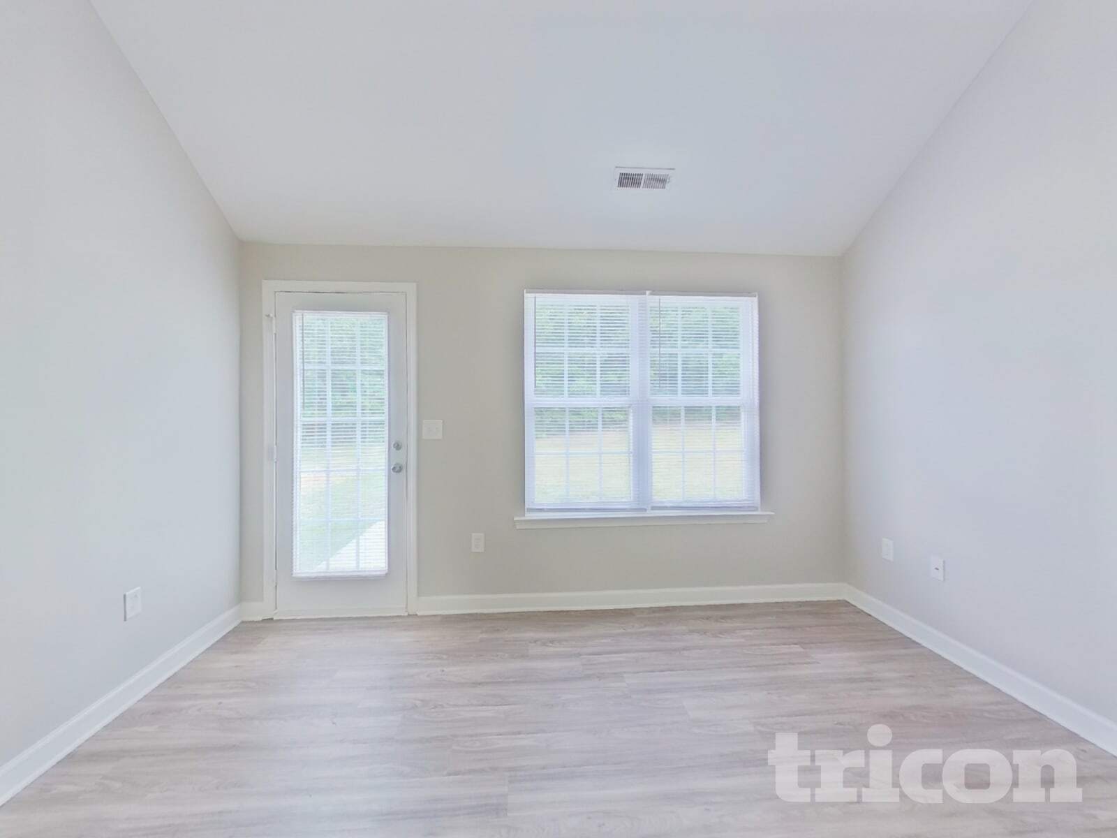 Building Photo - 416 Leecrest Dr