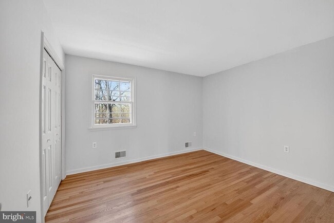 Building Photo - 21733 Oatlands Rd