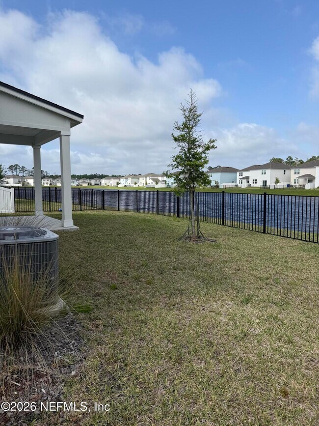 Building Photo - 14695 Macadamia Ln