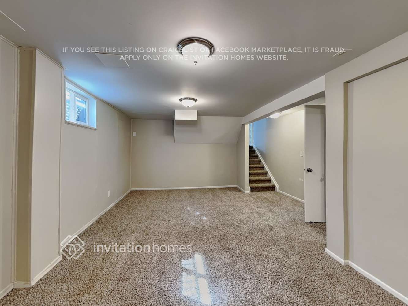 Building Photo - 2853 S Bahama St
