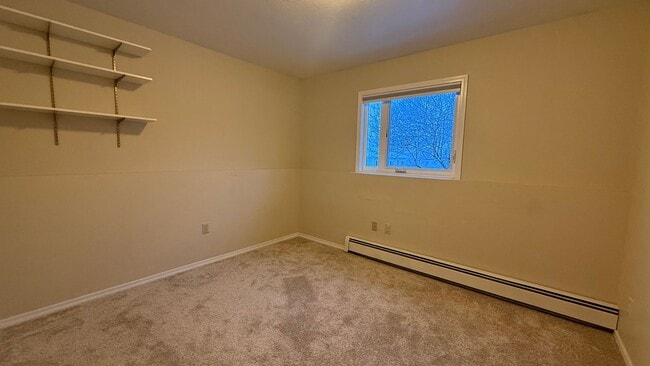 Building Photo - A spacious (4) bedroom corner lot home in Chugiak!