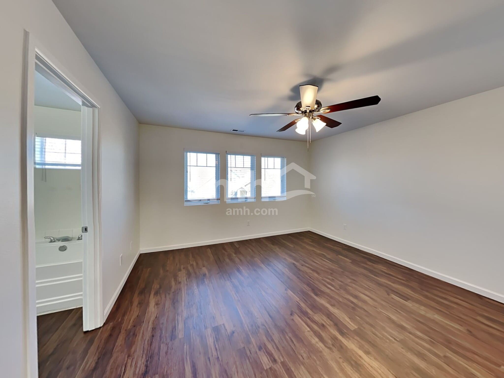 Building Photo - 5935 Colorado Ave SE