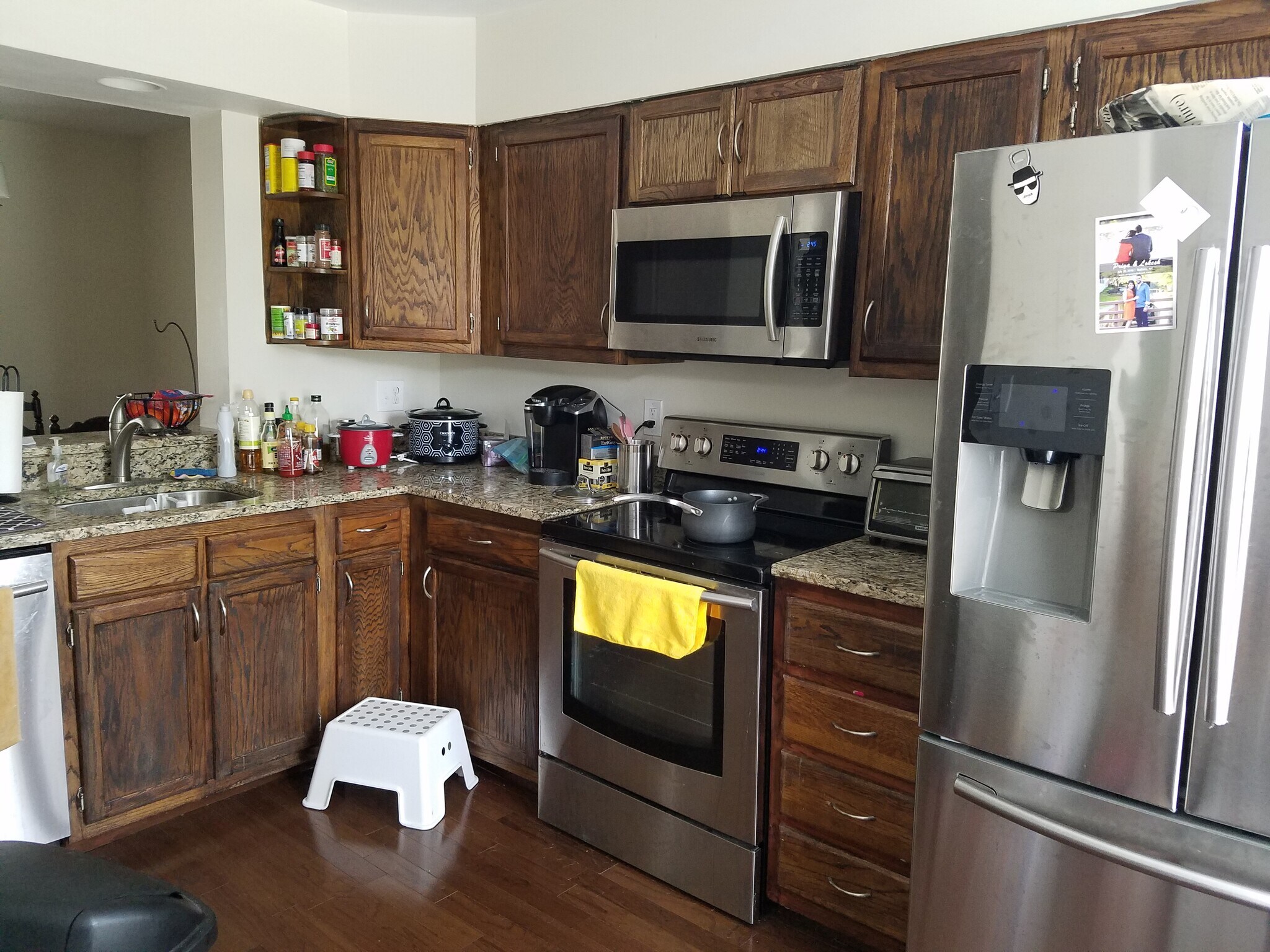 Kitchen with all stainless appliances. - 900 South Paca Street