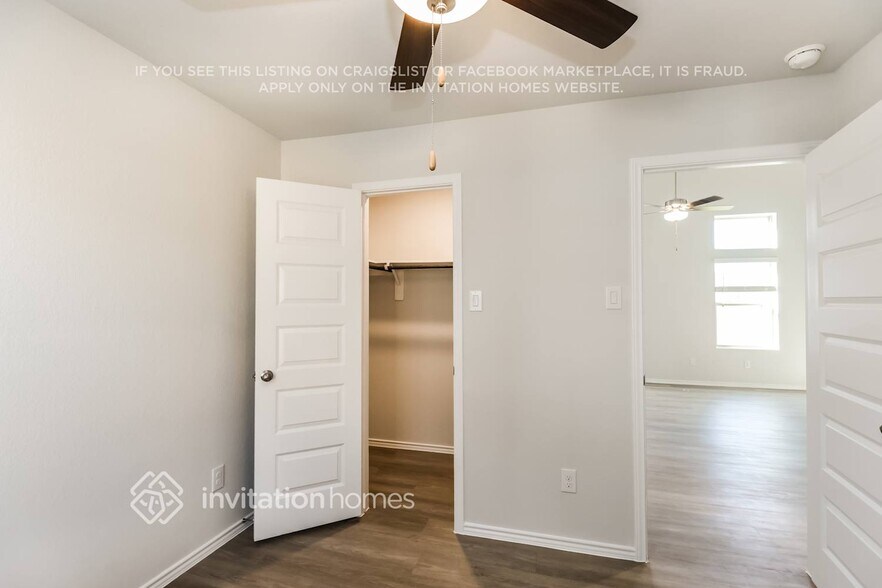 Building Photo - 10923 Heliosphere Wy