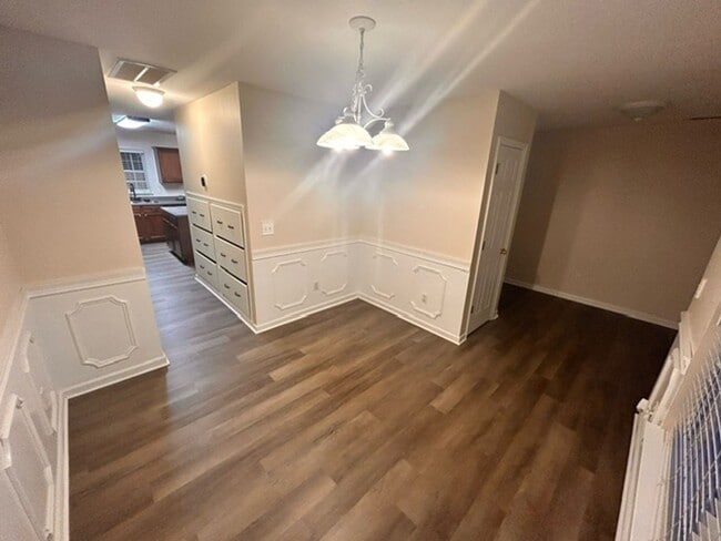 Building Photo - Arbor Oaks Subdivision 4BR 2.5Ba