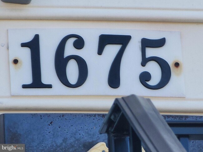 Building Photo - 1675 Ridgely Ct