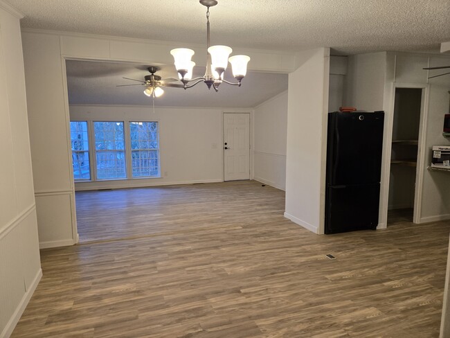 Dining room - 118 Gillis Rd