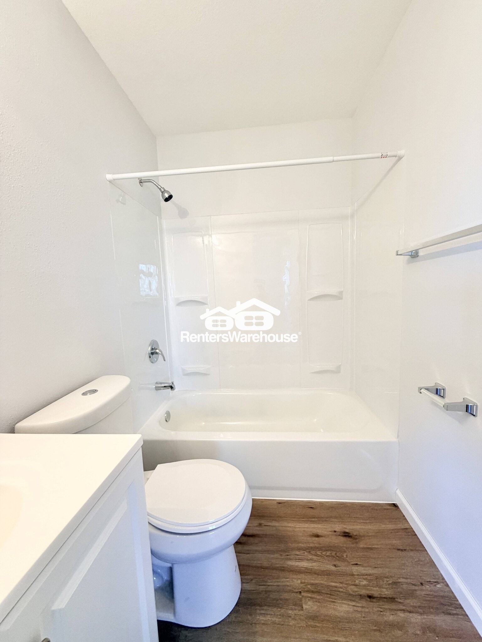 Building Photo - 211 S Green St