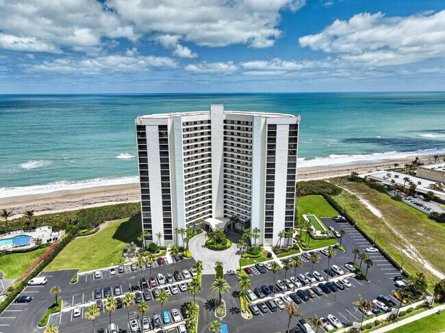 Building Photo - 9650 S Ocean Dr