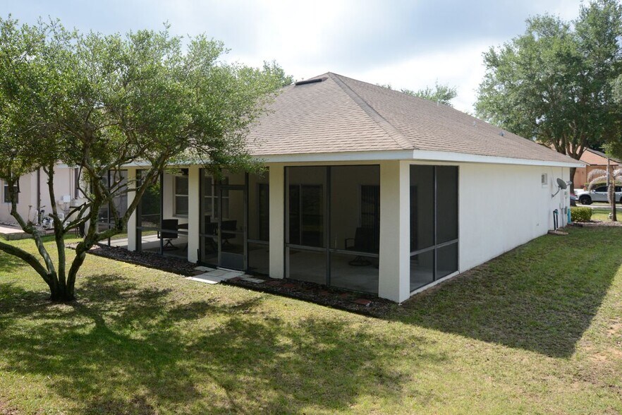 Building Photo - 10747 Masters Dr