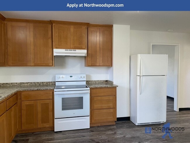 Building Photo - Nice 2 bedroom, 1 bathroom home close to everything in Central Point!!!