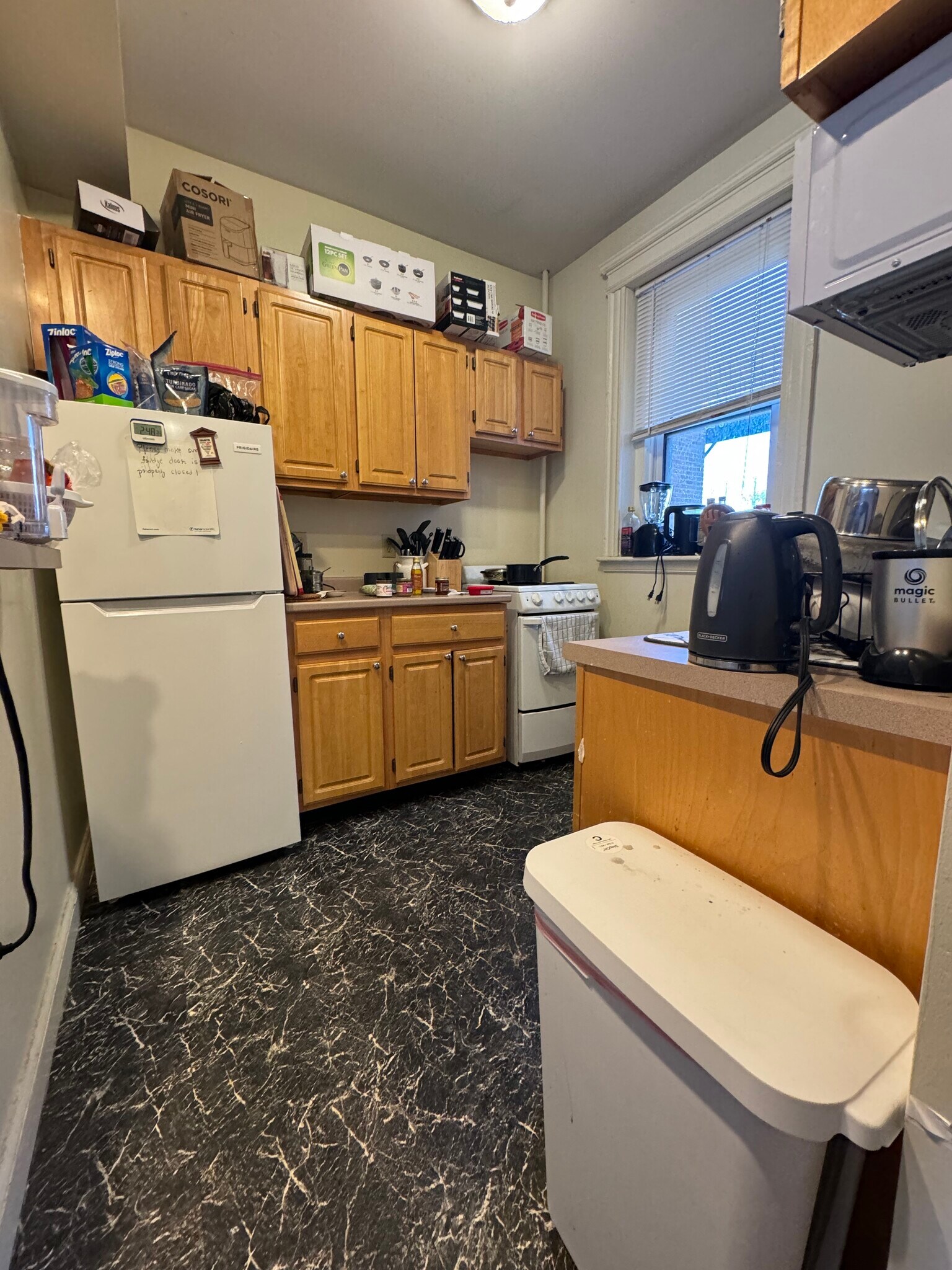 Building Photo - 109 Queensberry St