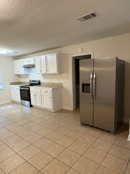 Building Photo - 106 Shiloh Cir
